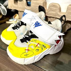 Nike Jordan toddler shoes . Size 5C